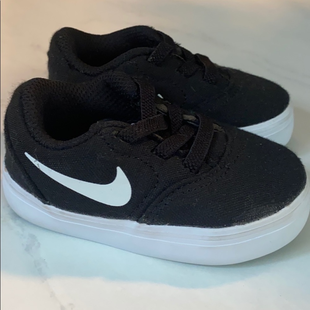 NIKE infant/toddler- 3C